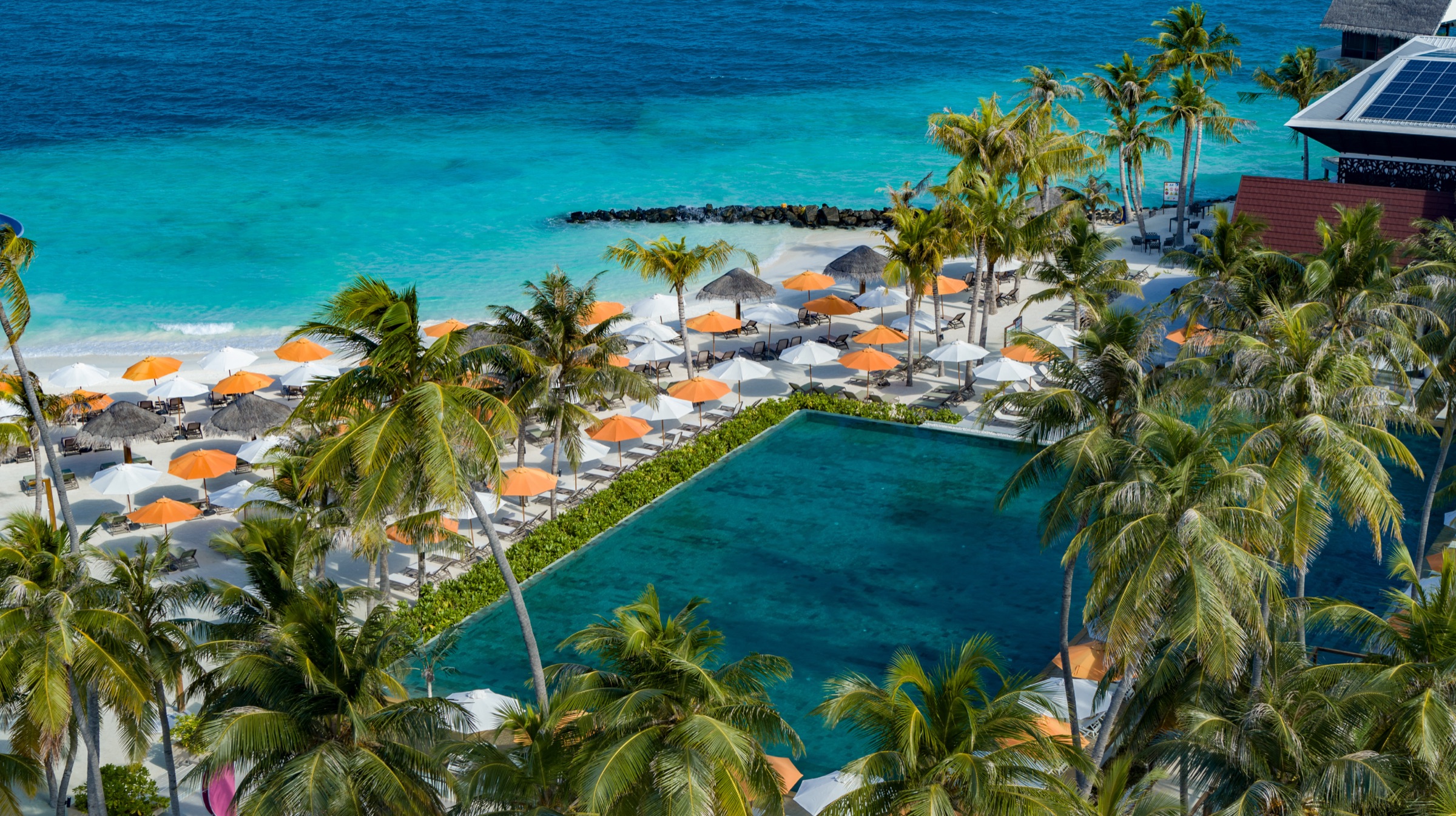 X360 Bar at OBLU XPERIENCE Ailafushi thumbnail 3